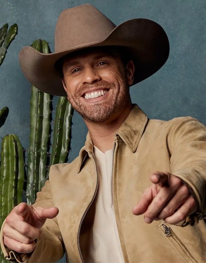 Dustin Lynch